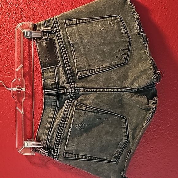 One Teaspoon Bonitas shorts - Picture 4 of 8